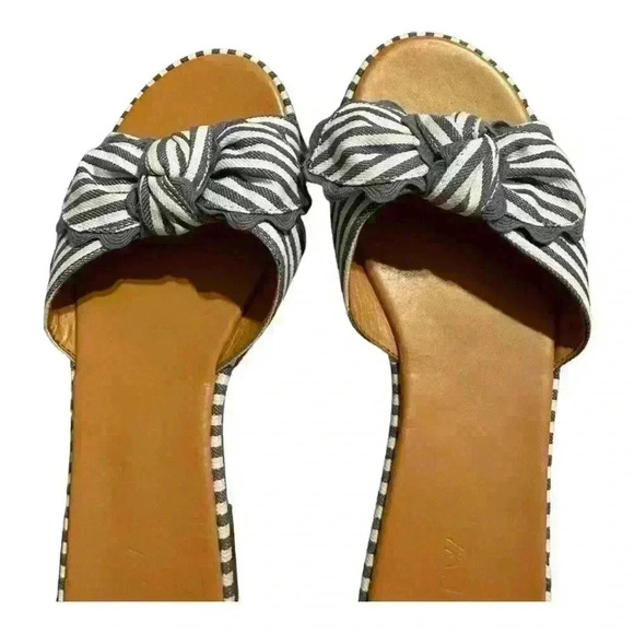 J. Crew Women’s Shoes Blue/White Striped Slide On Bow Tie Flat Sandals Size 9 - Picture 6 of 7